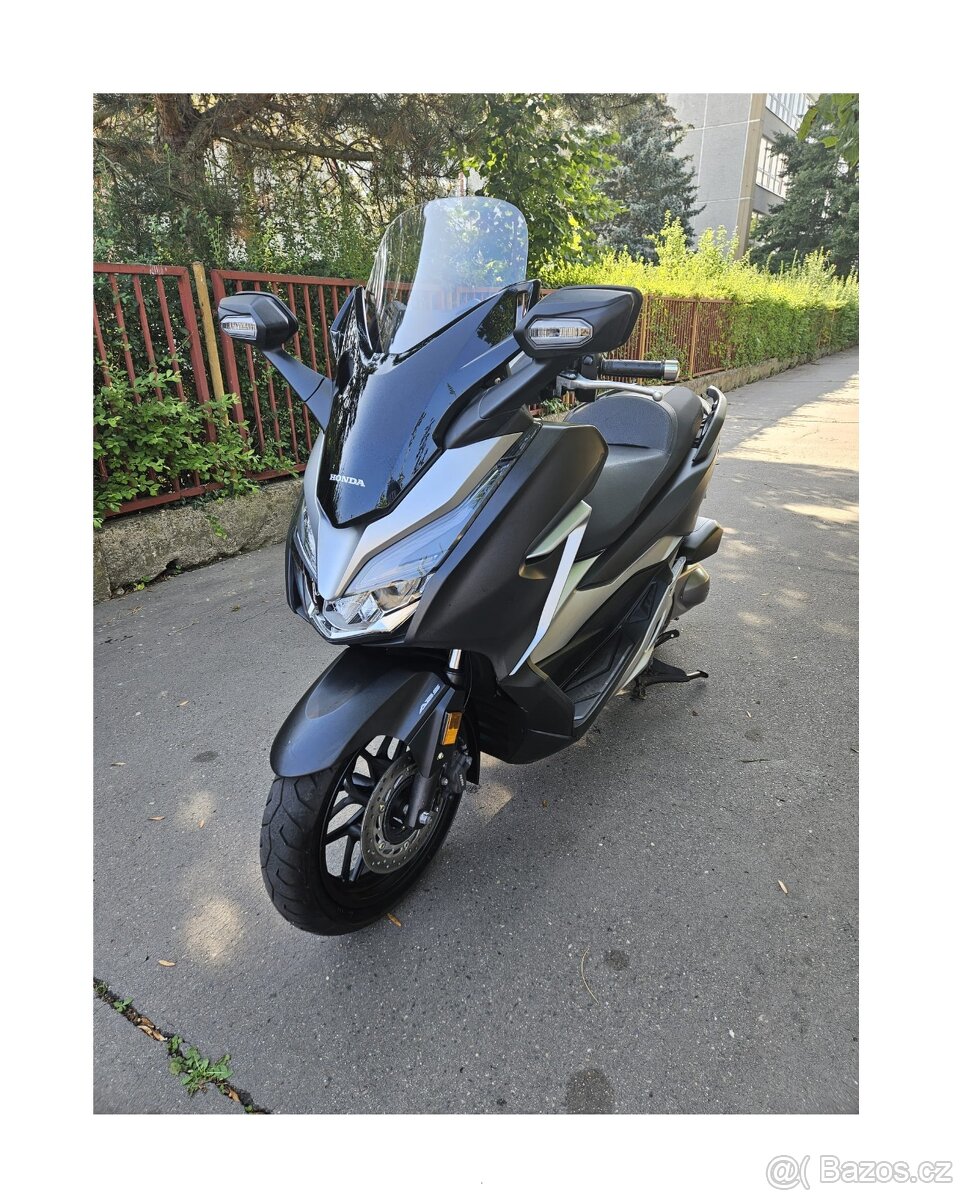 Honda Forza 300 ABS - r.v. 6/2020, najeto : 18.700km