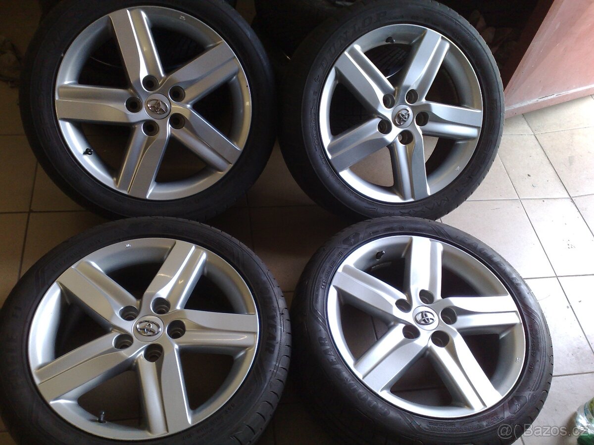 alu kola 5x114,3 r17 original toyota 225/45/17