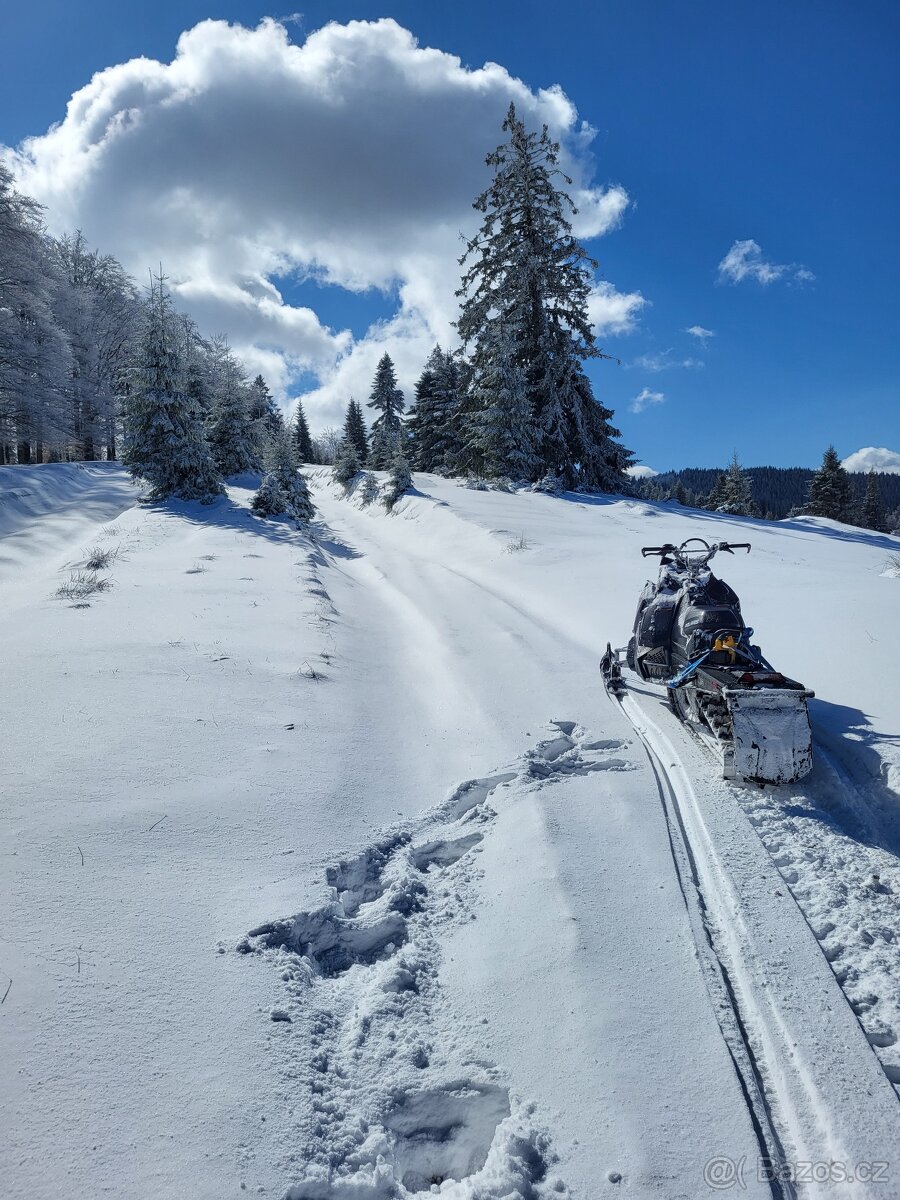 Polaris RMK PRO 800, pás 163"