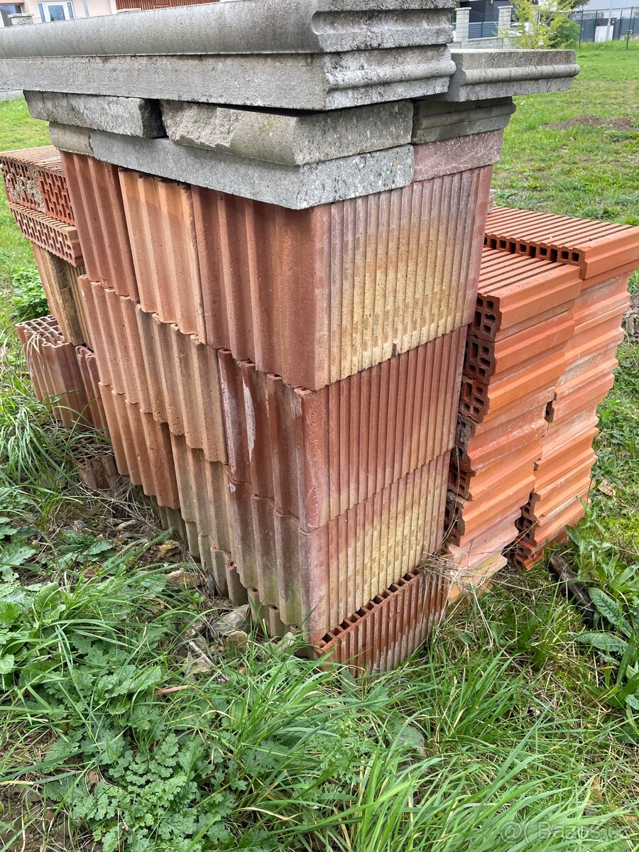 Zbytky stavebního materiálu - zdarma za odvoz