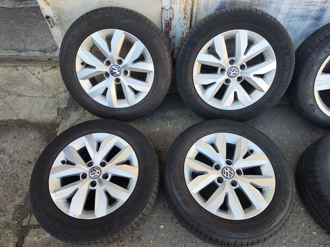 16"letní alu sada Brighton 5x112 origo VW Touran 5T 205/60