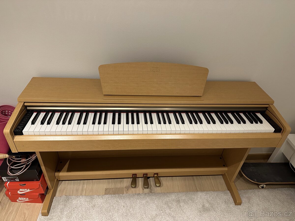 Prodám digitální piano Yamaha YDP 141