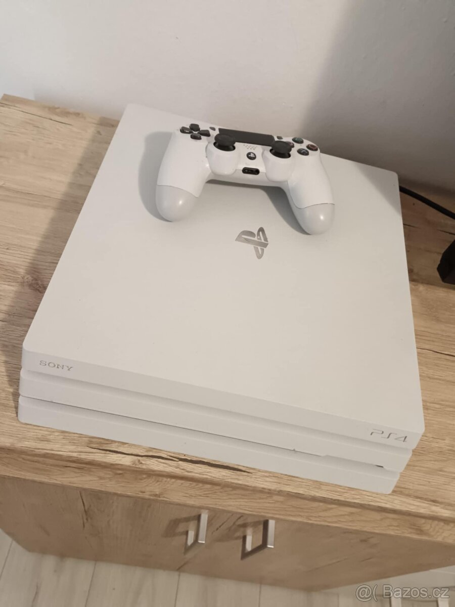 Ps4 pro white 1tb