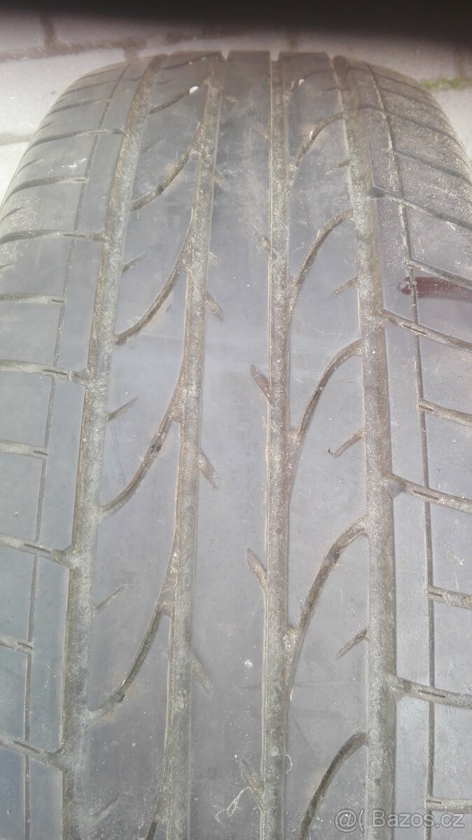 Bridgestone 215/60 R17 DOT07