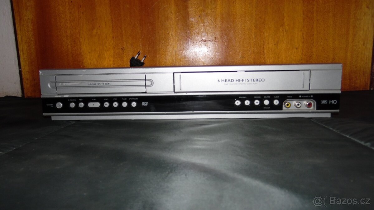 DVD a VHS prehravac Philips DVP3350V