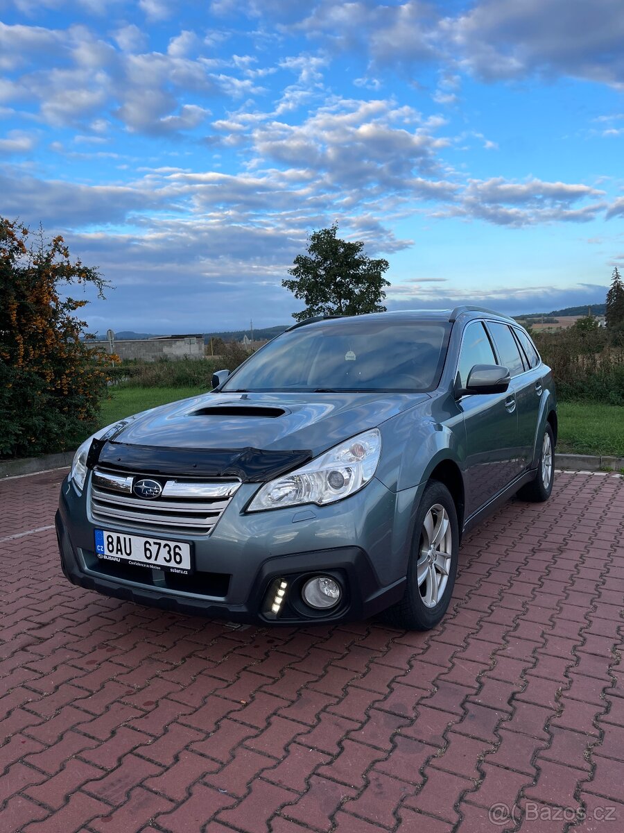 Subaru Outback 2,0D R.V.11/2013 Koupeno v CZ,serviska Subaru