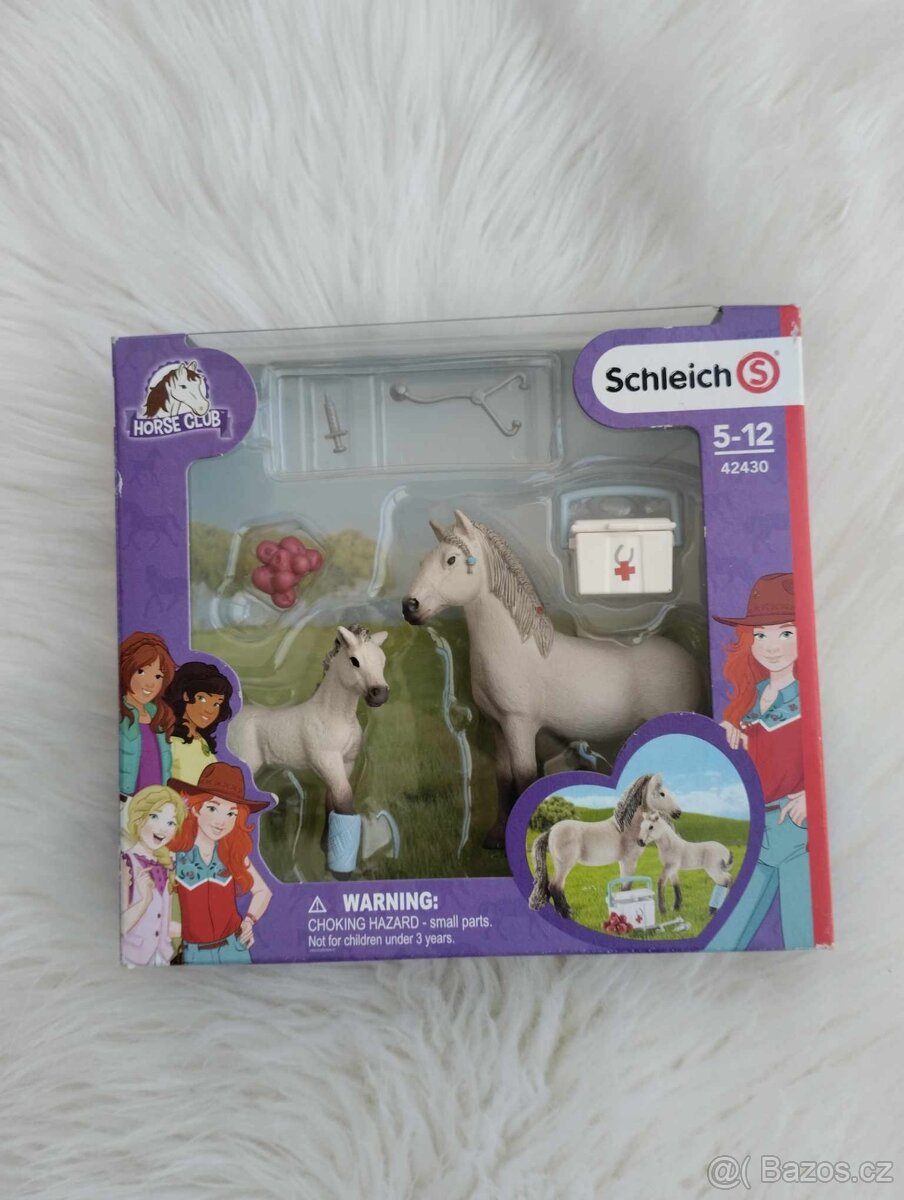 Schleich set hříbě a islandská klisna