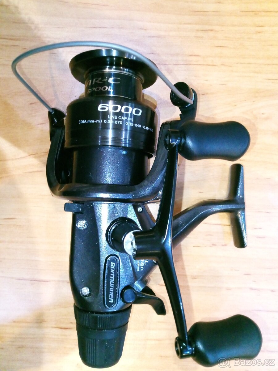 Smekací naviják Shimano Baitrunner DL6000RB