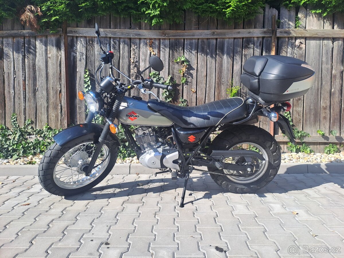 SUZUKI RV 125 Van Van