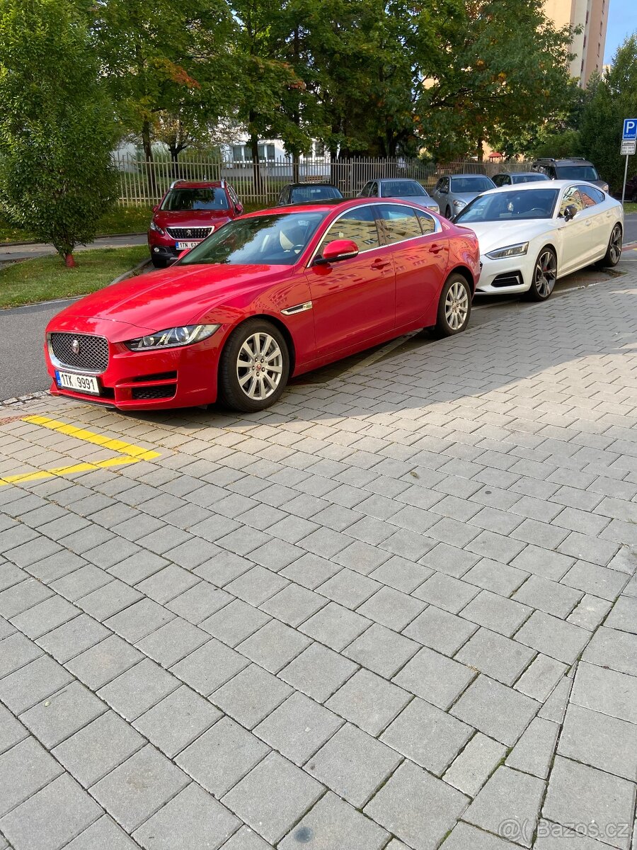 Jaguar xe