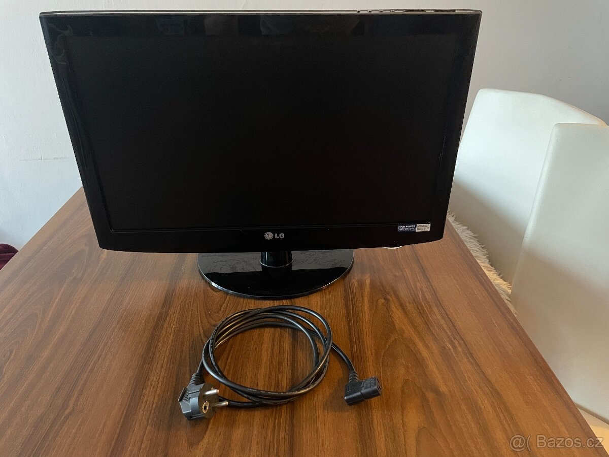 Televize LG 22 palců (56 cm)