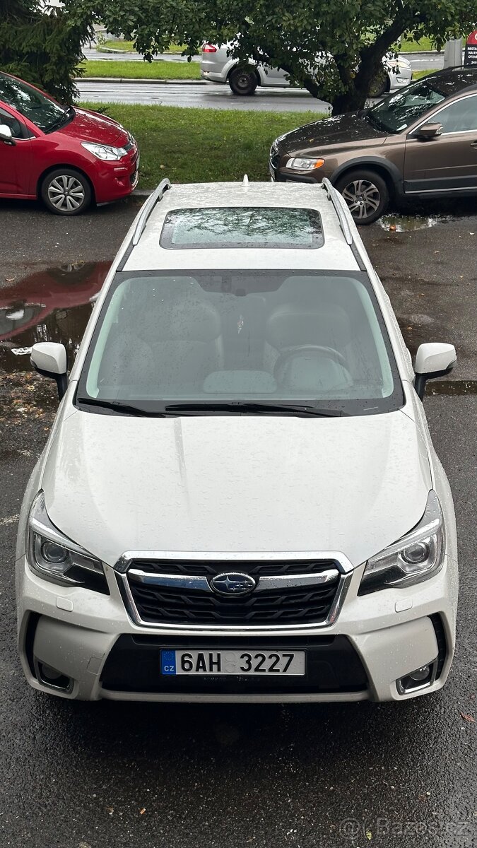 Subaru 2.0iXT,CZ,4x4,AT,SUV