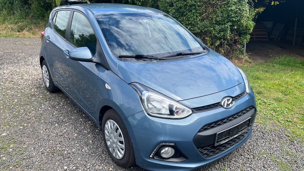 HYUNDAI i10 1.0i, 47000KM. SERVISNÍ KNIHA.