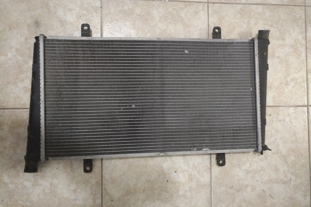 Volvo S40 V40 chladič / intercooler