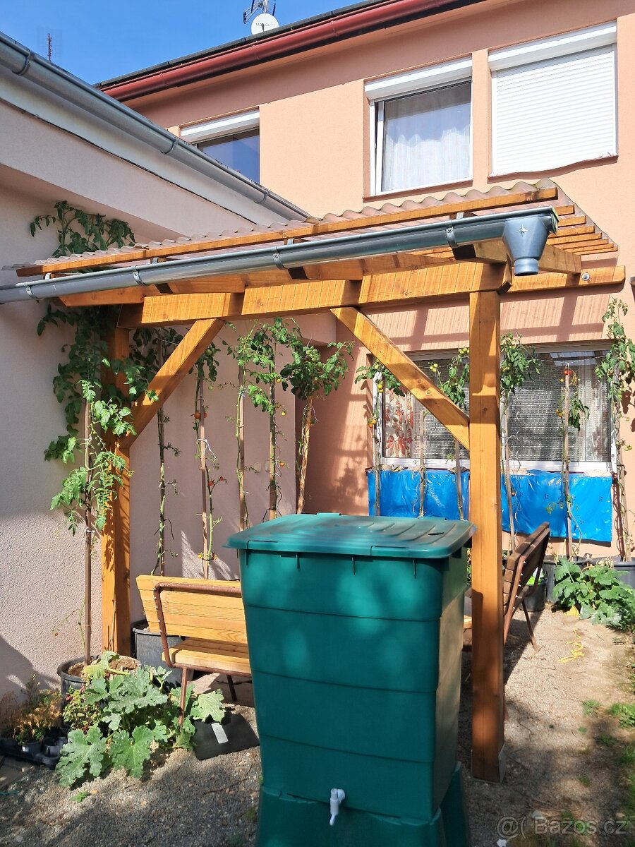 Zahradní dřevěná pergola o půdorysu 3x4 metry