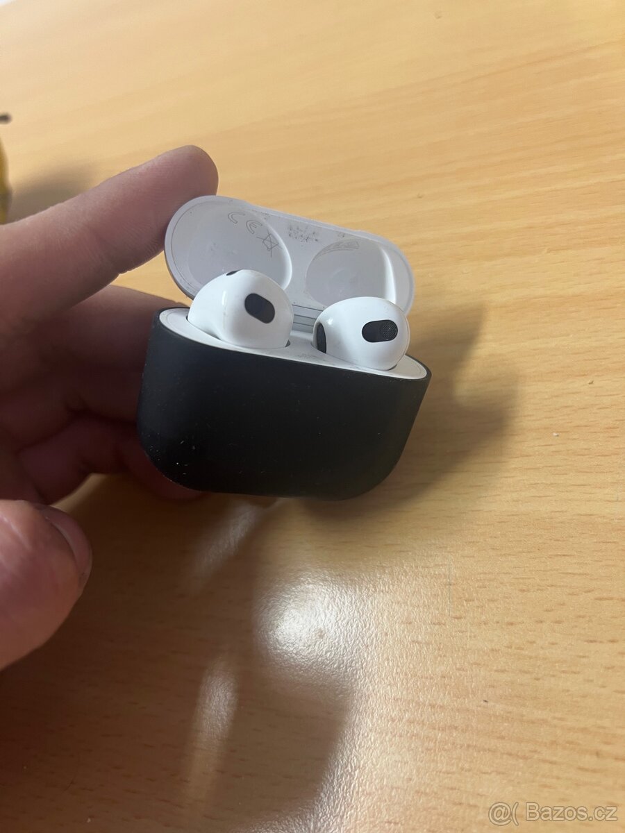 AirPods 3