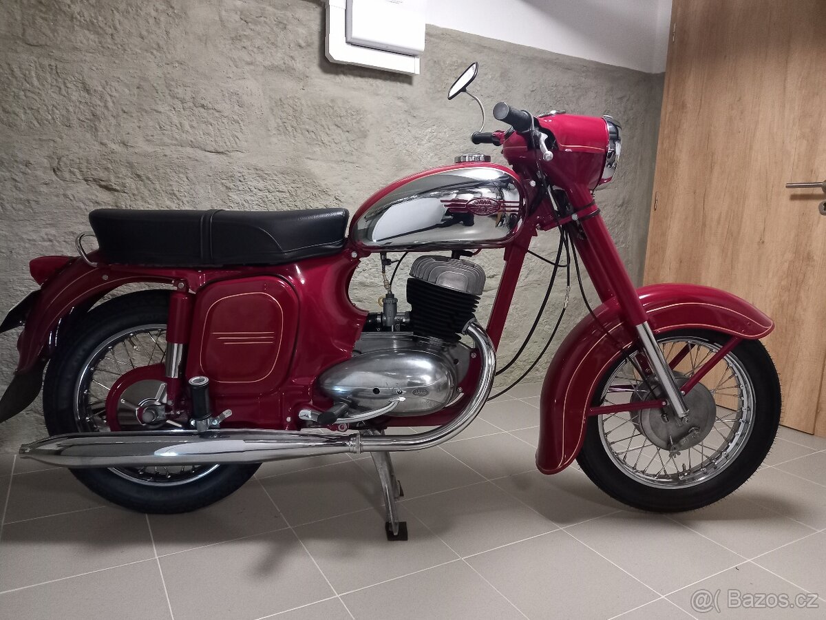 Jawa 250/559