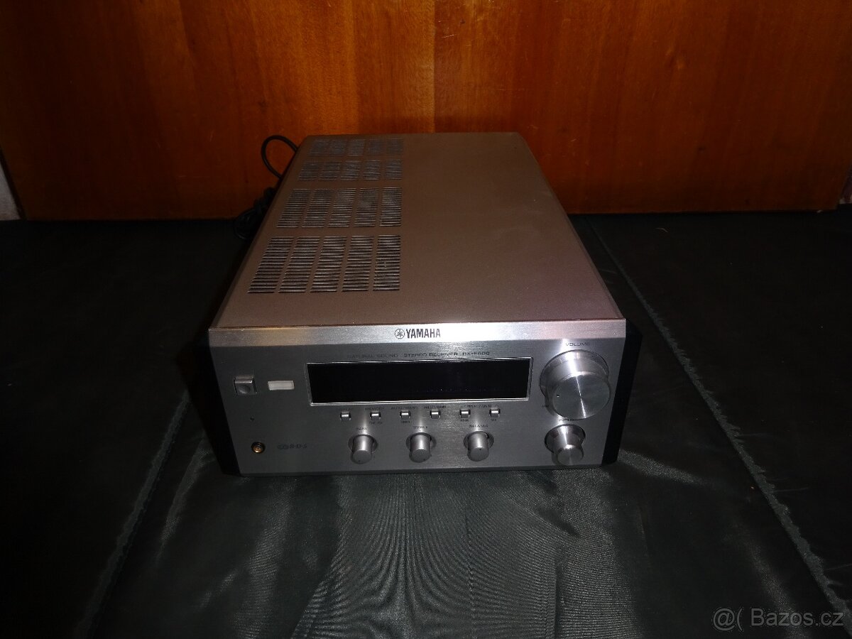 receiver YAMAHA RX-E600