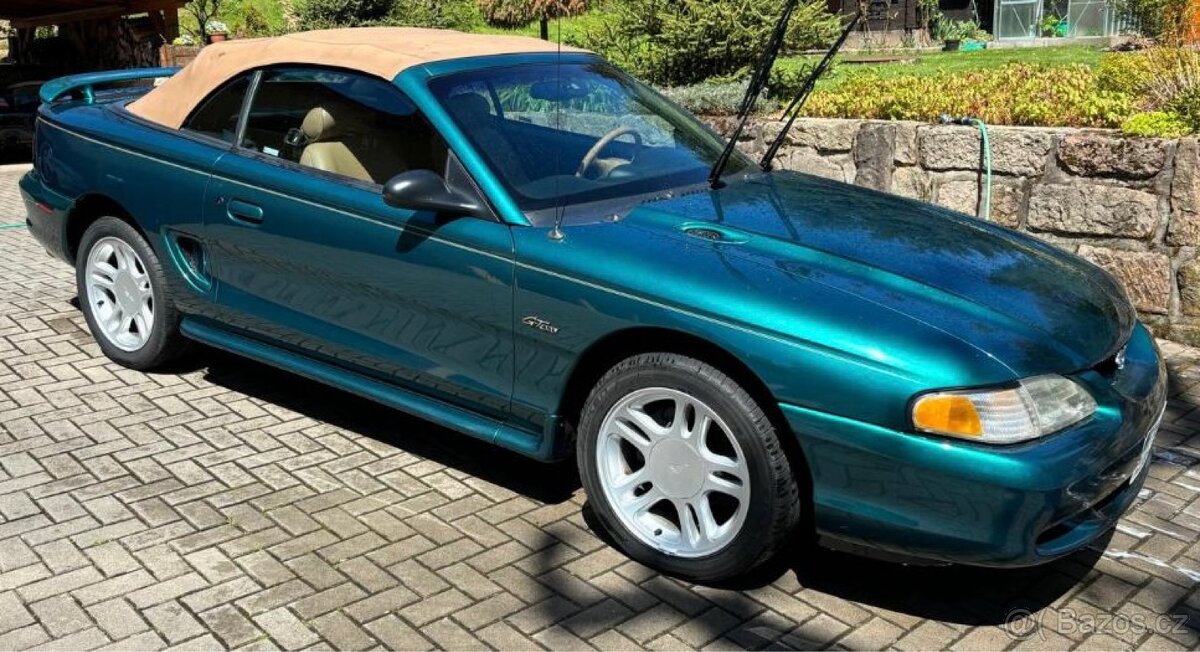 Ford Mustang GT 4.6L V8 Automat Cabriolet