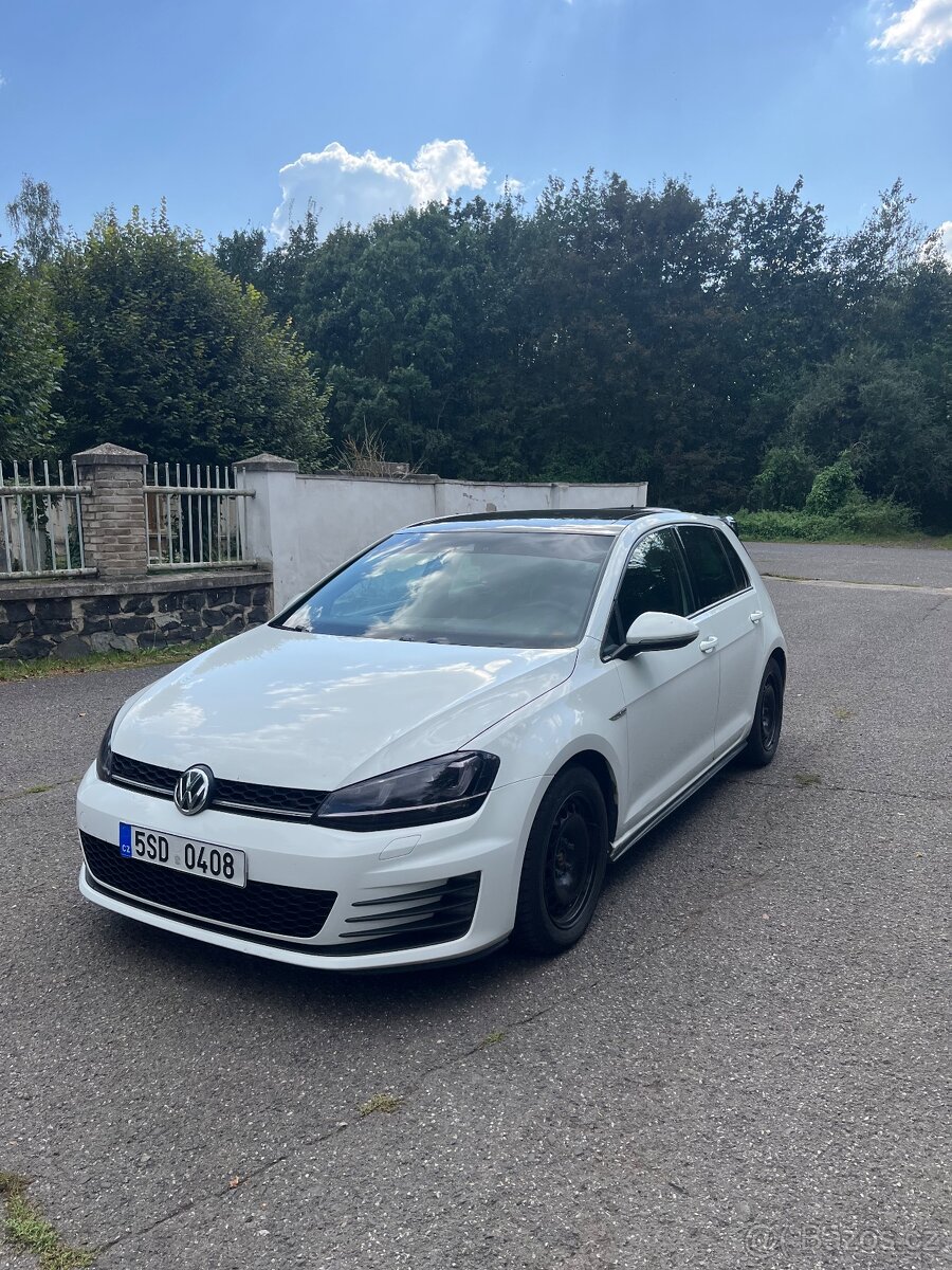 Volkswagen Golf VII GTD