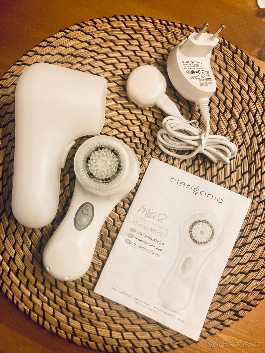 Sonický kartáček na pleť Clarisonic Mia 2