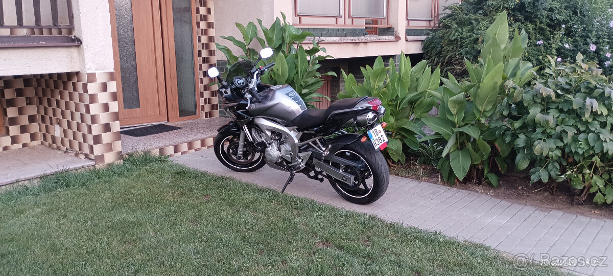 YAMAHA FZ6-Fazer 2006