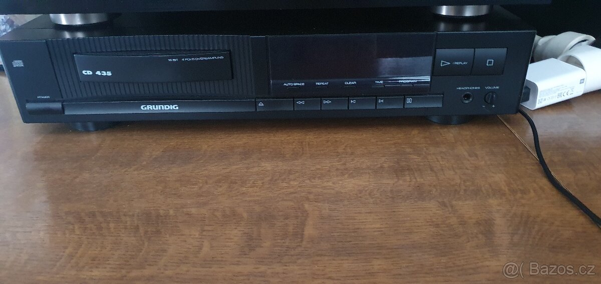 Prodám Grundig - CD-435, super hraje, krásný nevysvícený čis