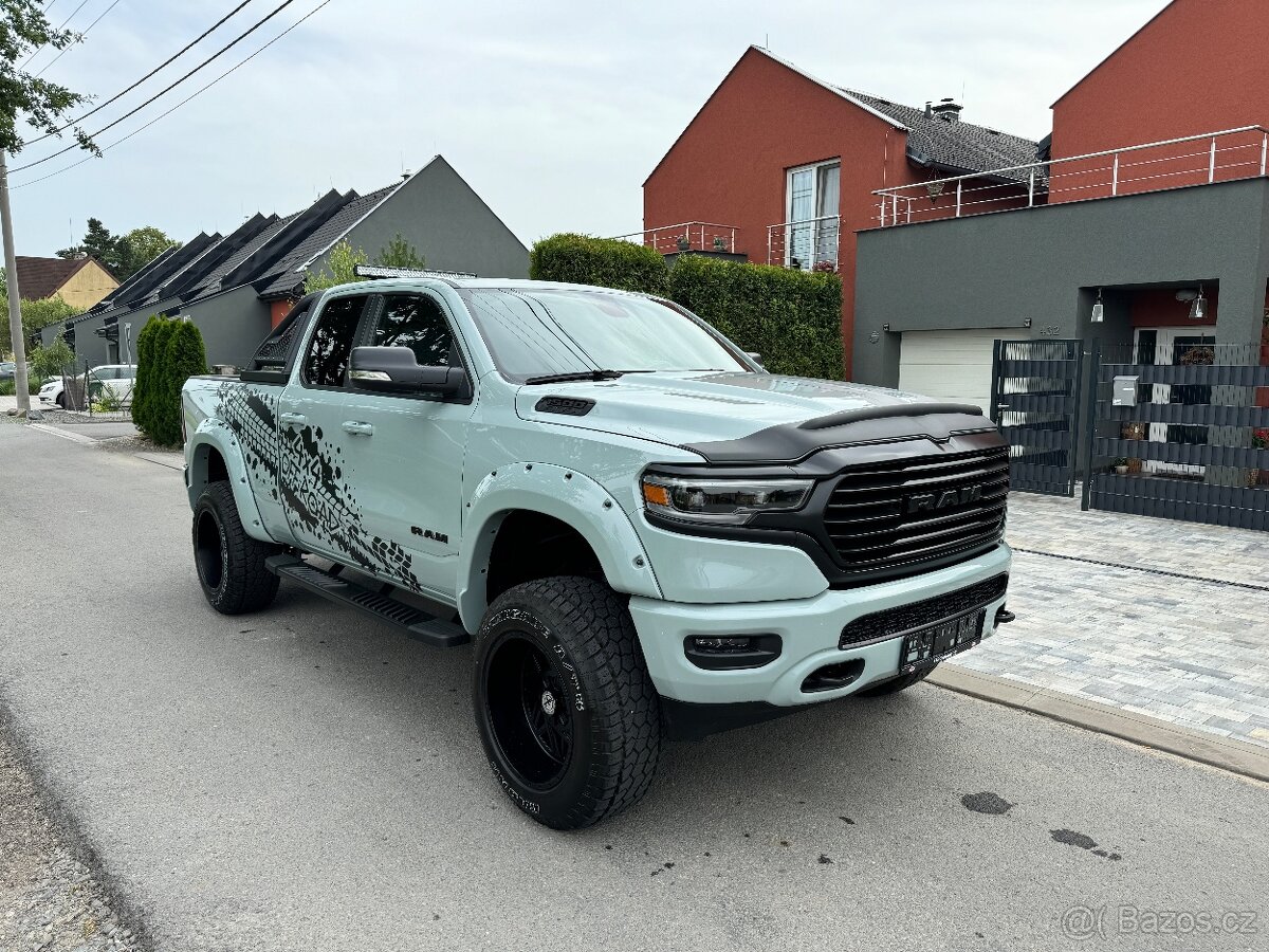 DODGE RAM ROUGH COUNTRY MOPAR MINT