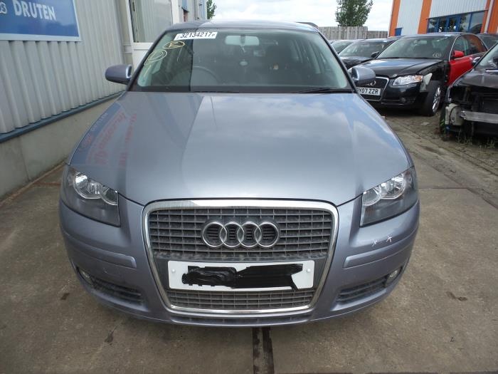 AUDI A3 8P SPORTBACK 2.0TDI 103KW LY7H