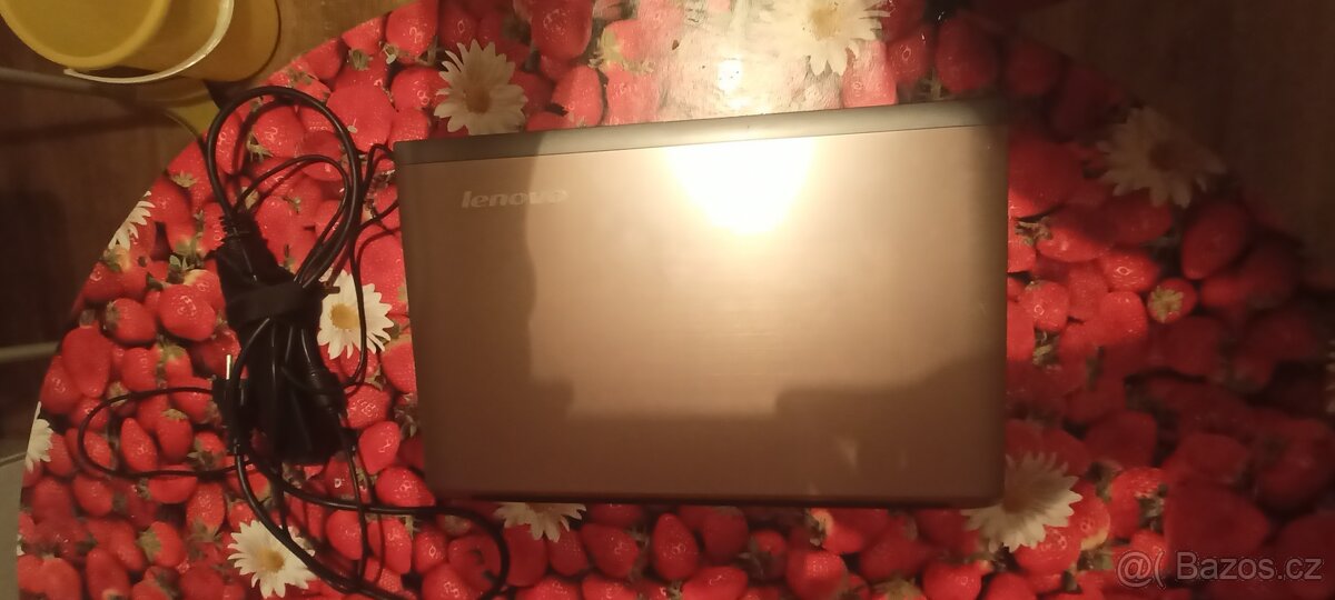 Notebook Lenovo V570
