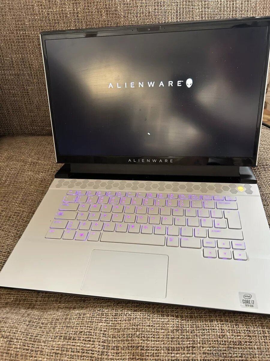 Prodám Dell Alienware m15 R3