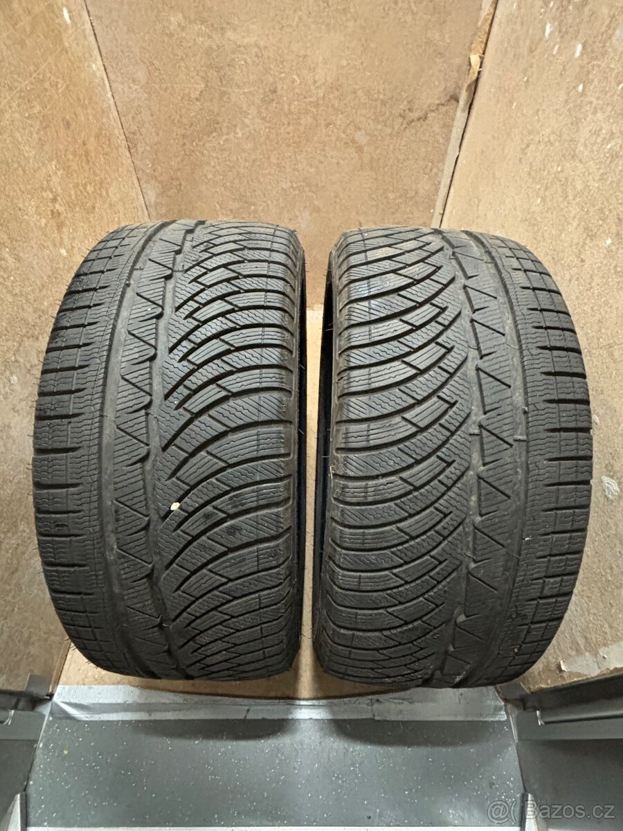 Pneu zimní Michelin 245/40 R18