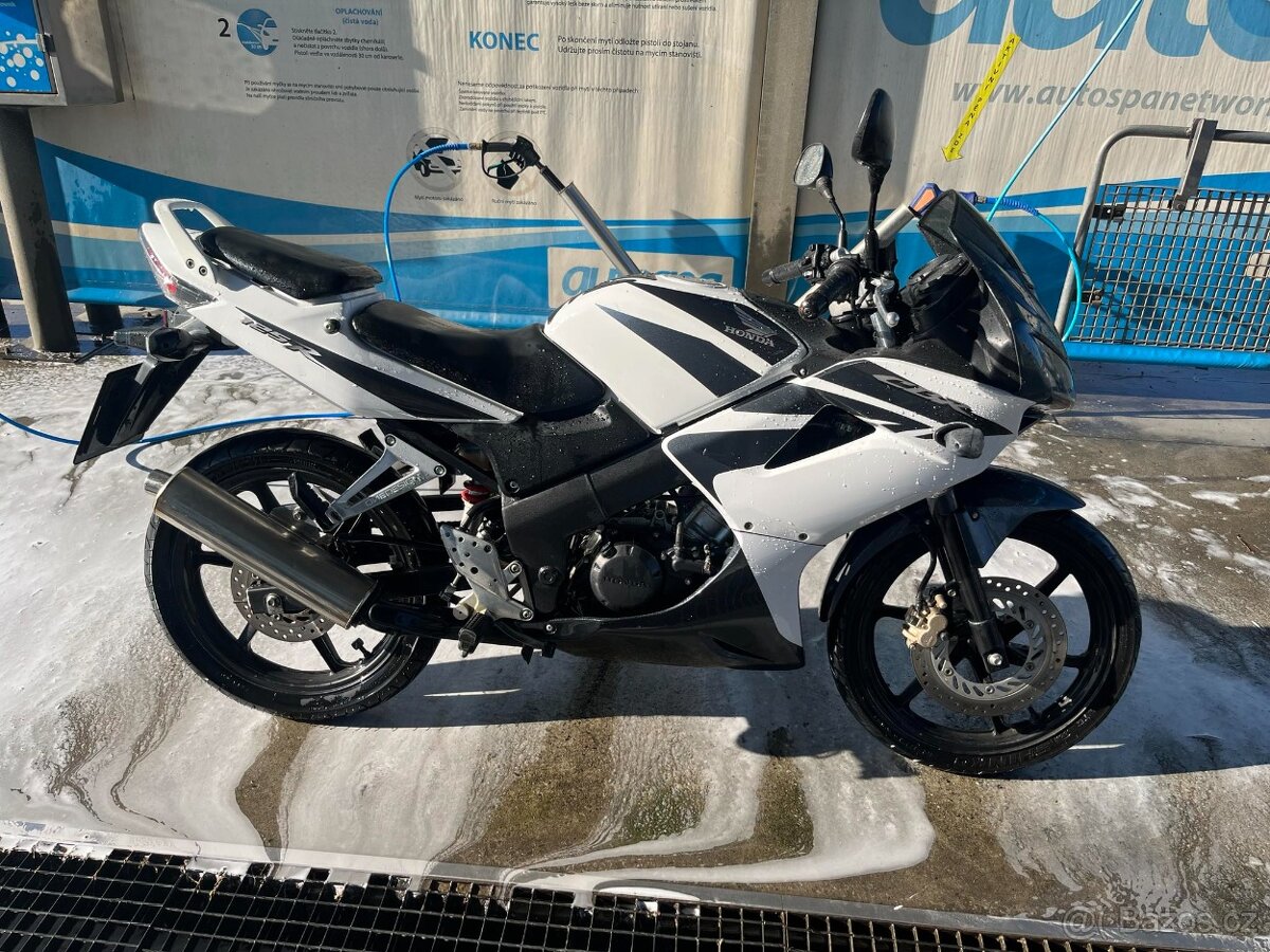 Honda CBR 125R