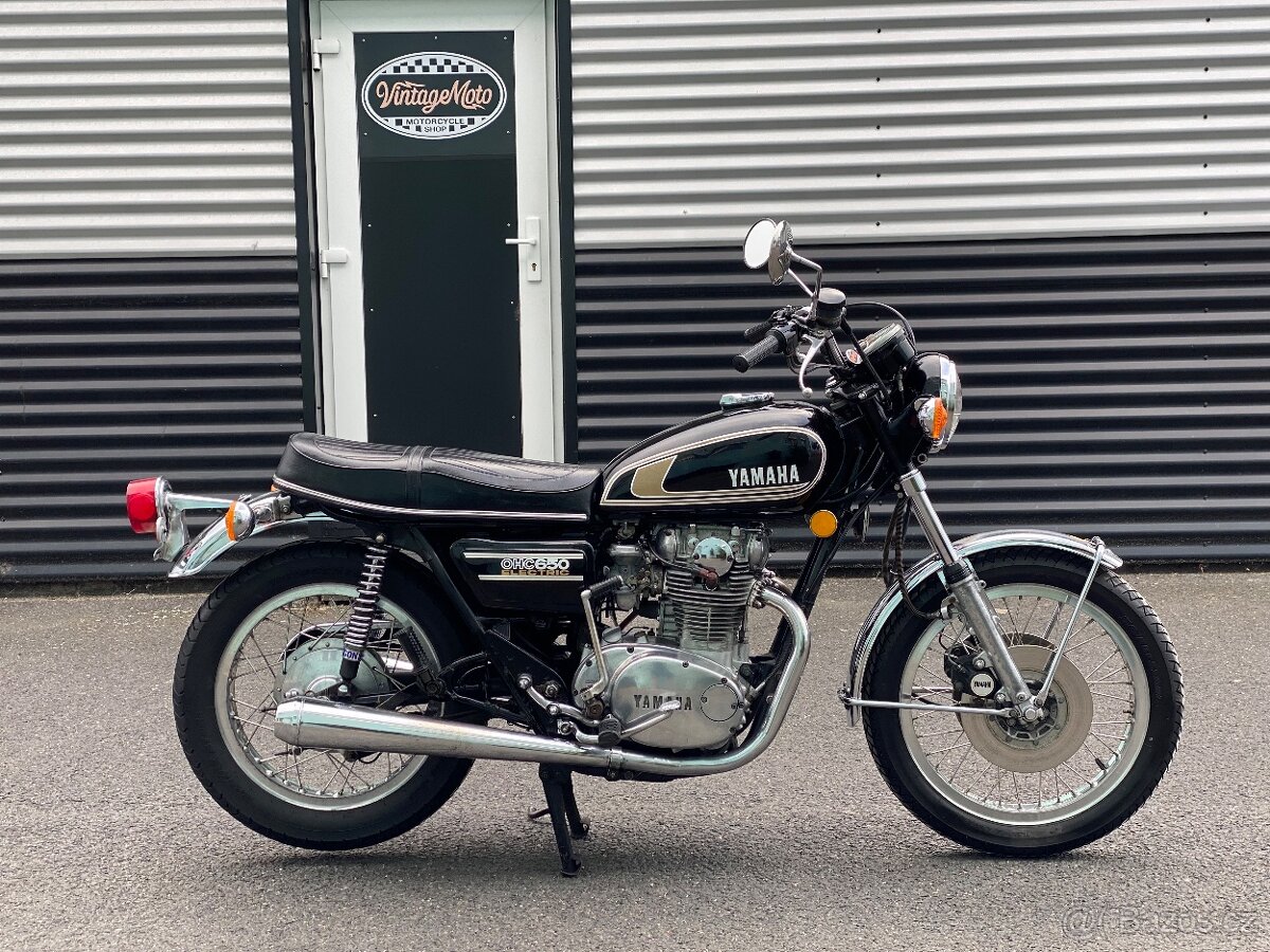 Yamaha XS 650 - 447 (1975)