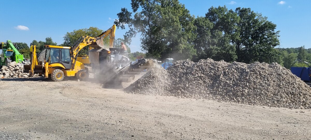 Drcení betonu, suti