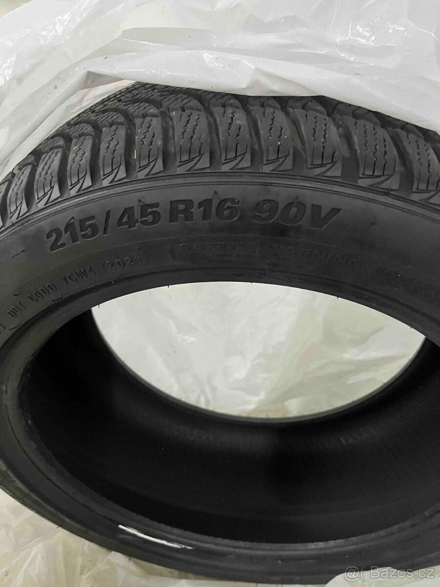 Zimní pneumatiky 215/45 R16, 4 kusy