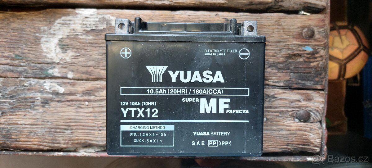 Motobaterie YUASA YTX12-BS 12V 10Ah 180A