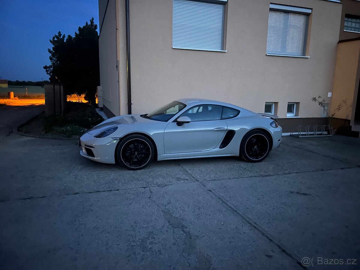 Porsche 718 Cayman