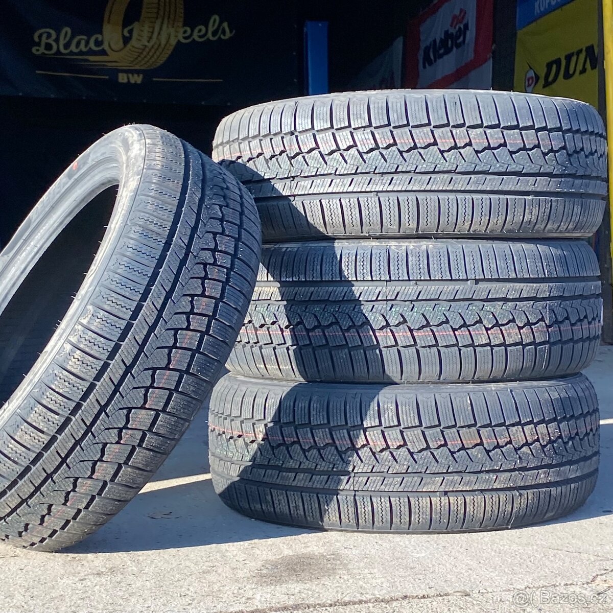 Zimní pneu 215/45 R16 99H XL Sailun