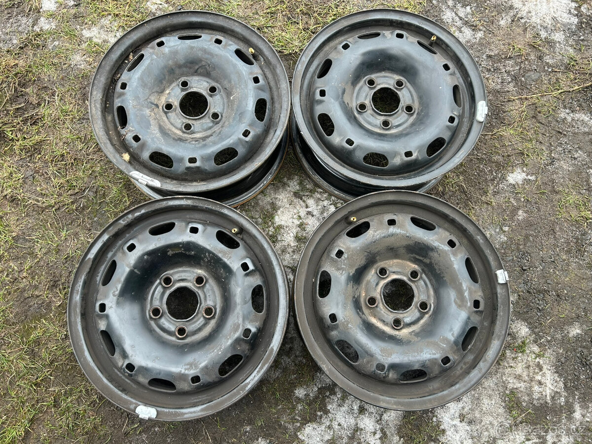 4 ks plechových disků VW, Škoda 14" 5x100 5J et35