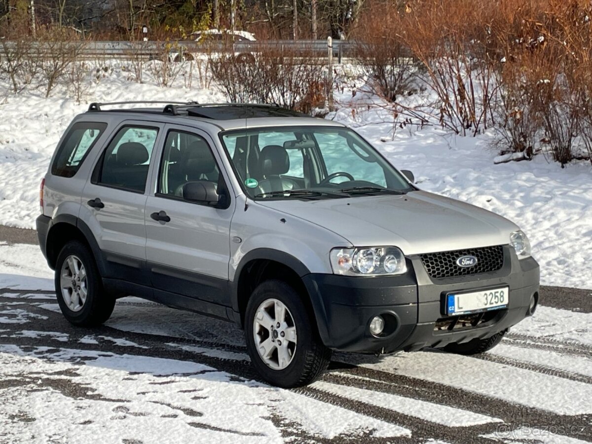 Ford Maverick 2.3 XLT 4x4, tažné, výhřev...