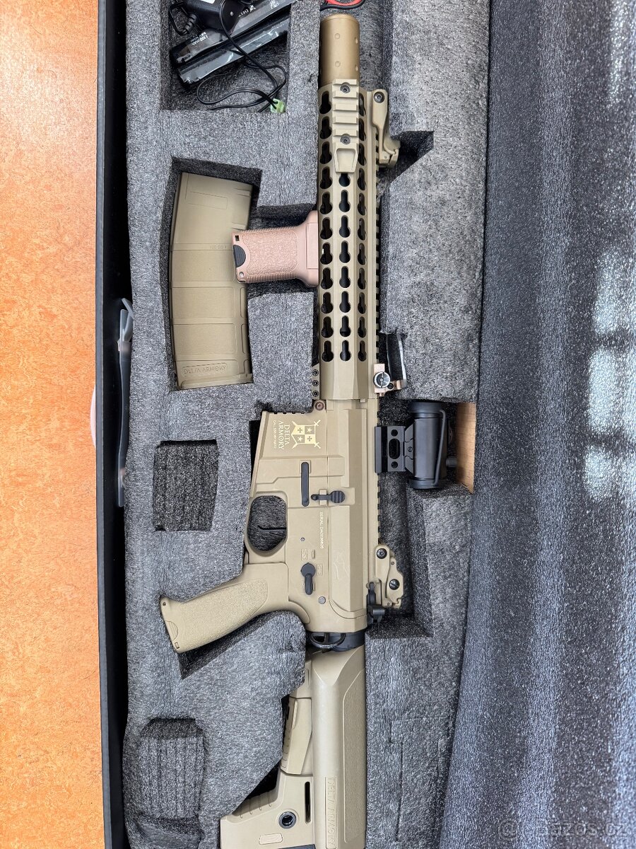 Airsoftka M4/AR15 Delta Armory AEG