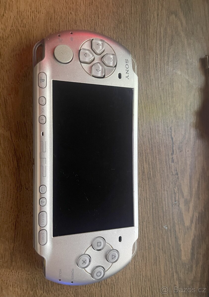 Sony PSP-3000 "mystic silver"