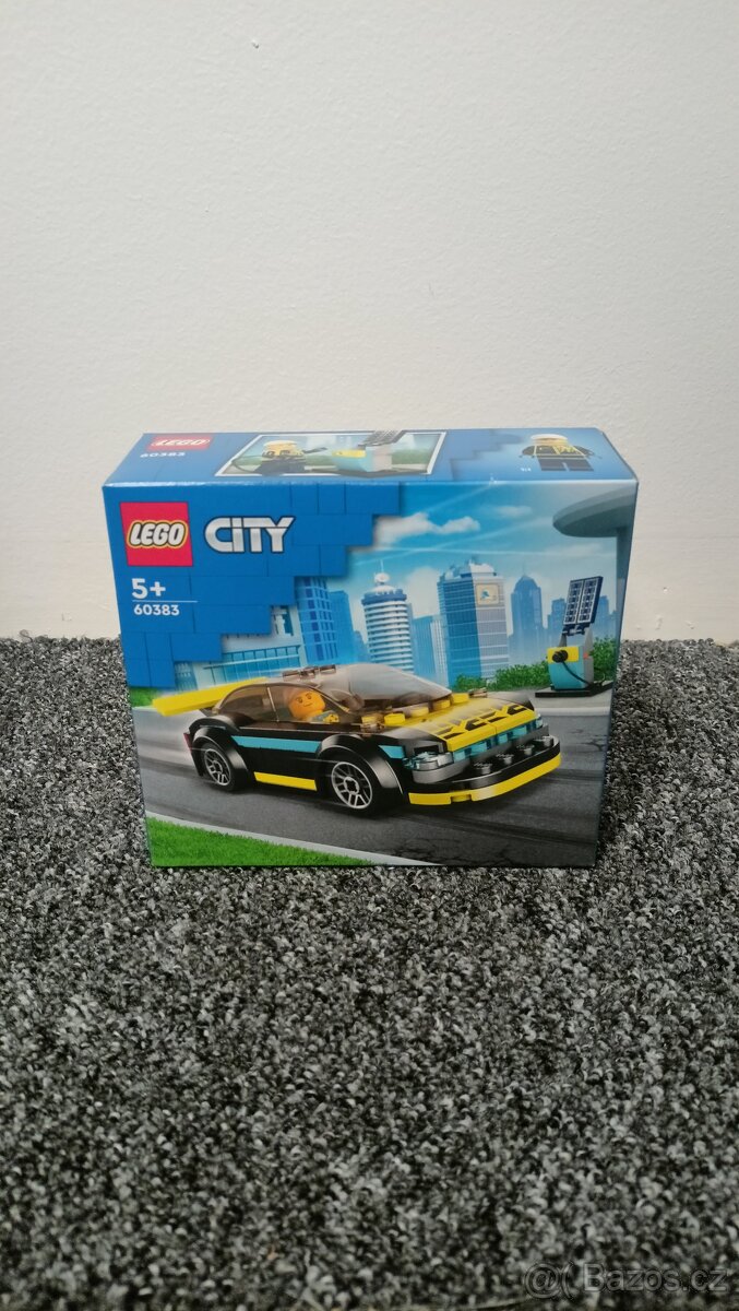 LEGO® City 60383 Elektrické osobní auto