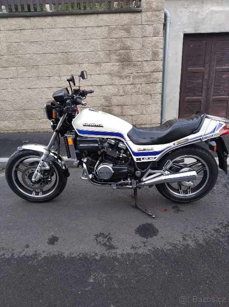 HONDA VF 750s