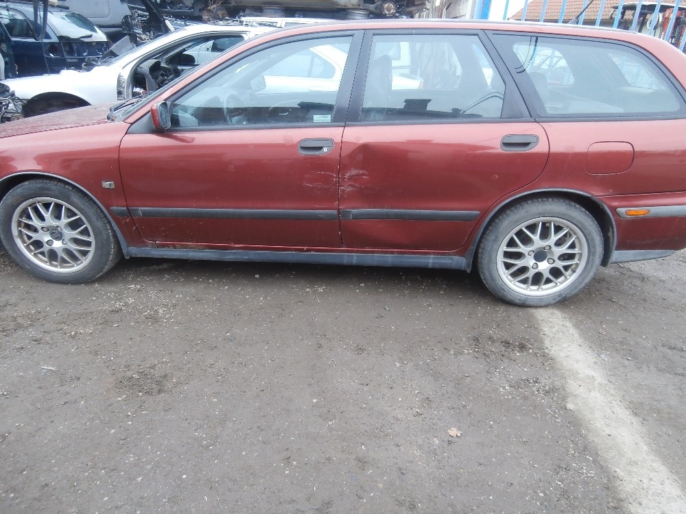 Volvo V40,96-2004