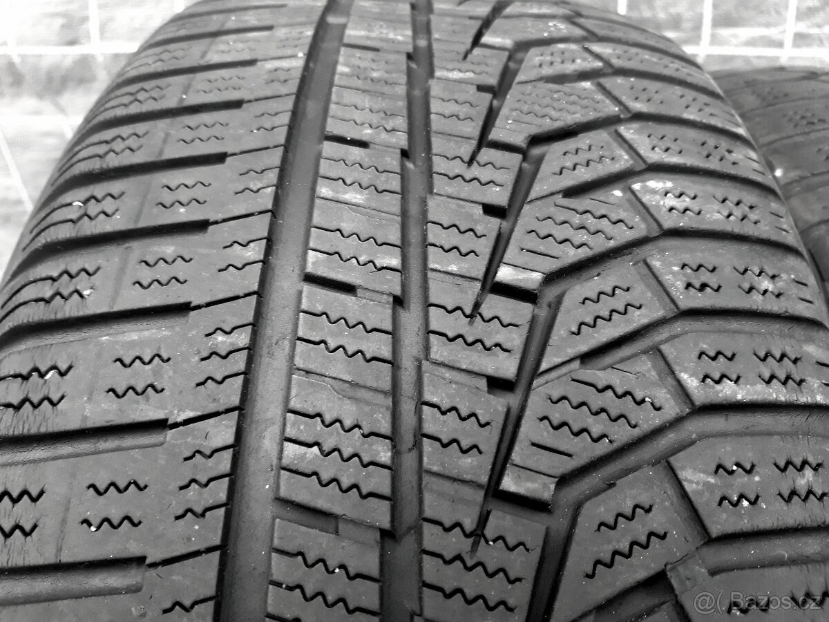 2ks zimních pneu 205/50 R17 Hankook