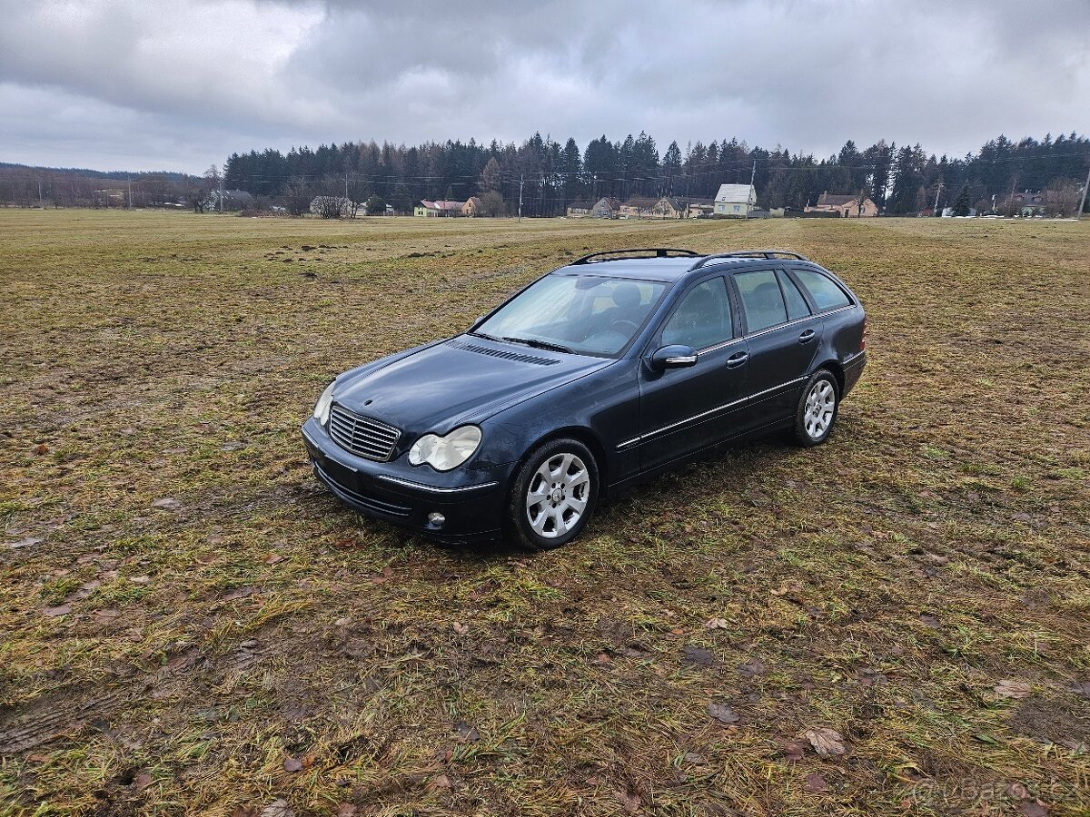 Mercedes Benz C220 CDI,110 kw,r.v.2005,tempomat,digitalni kl