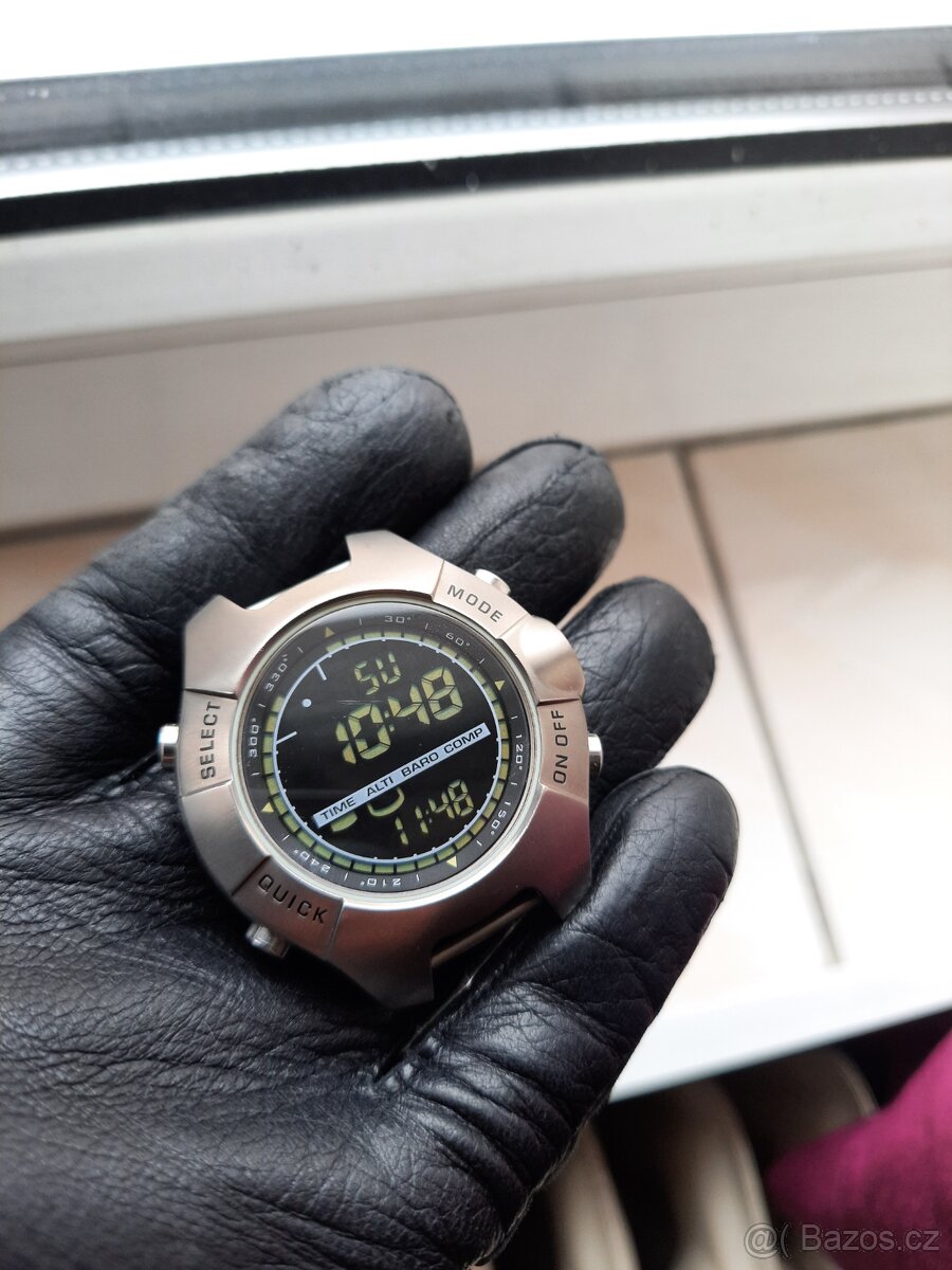 Hodinky Suunto Observer TT