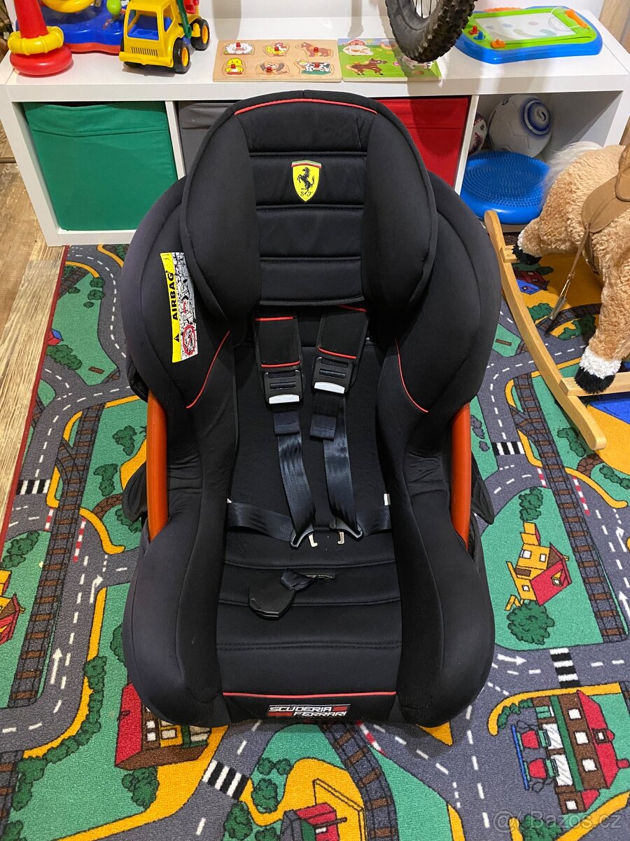 Dětská autosedačka Ferrari 0-18kg